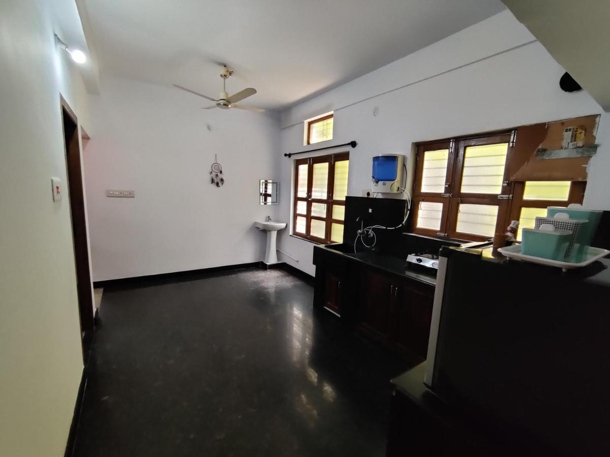 Yoga House Lejlighed Vanivilasa Puram Eksteriør billede